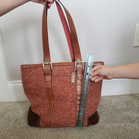 COACH Hampton Tweed Coral/Cream/Tan with Leather Trim and Suede Corners - Picture 4 of 7